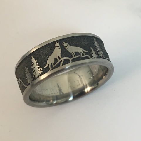 Wolf Scene Titanium Ring